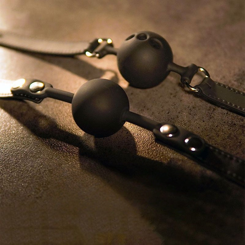 Soft Silicone Mouth Gag – BDSM Bondage Toy for Intimate Roleplay