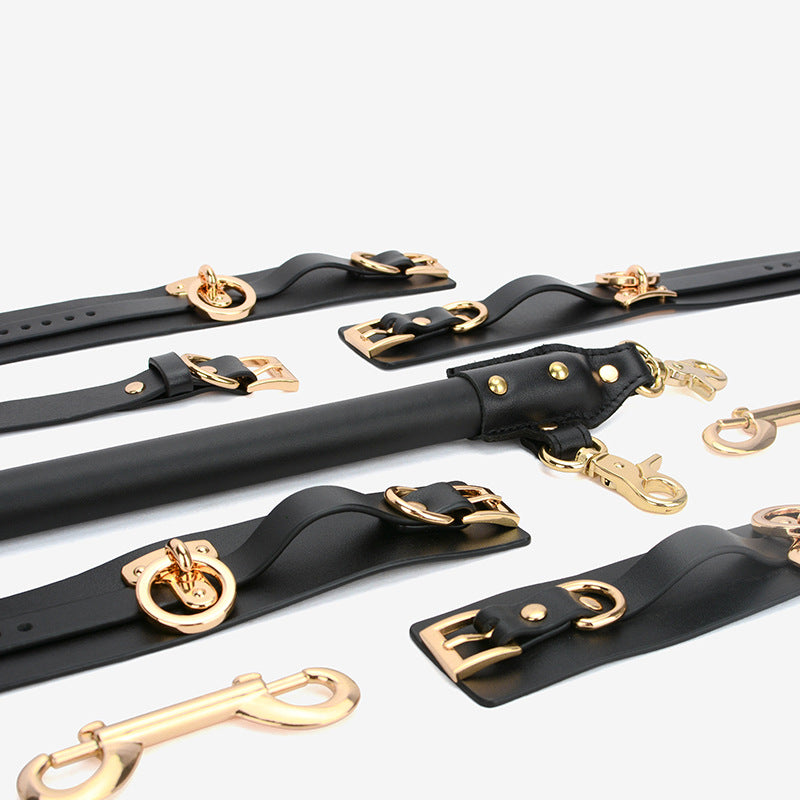 SM Bondage Toy – Leather Spreader