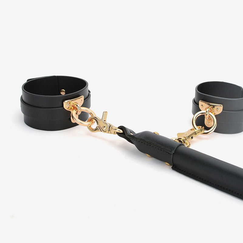 SM Bondage Toy – Leather Spreader