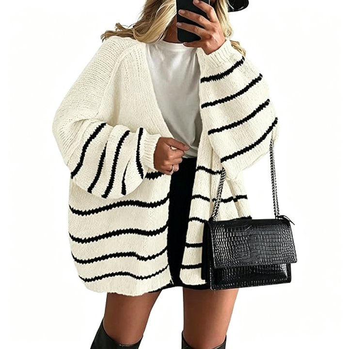 Women’s Chunky Knit Cardigan – Relaxed Fit