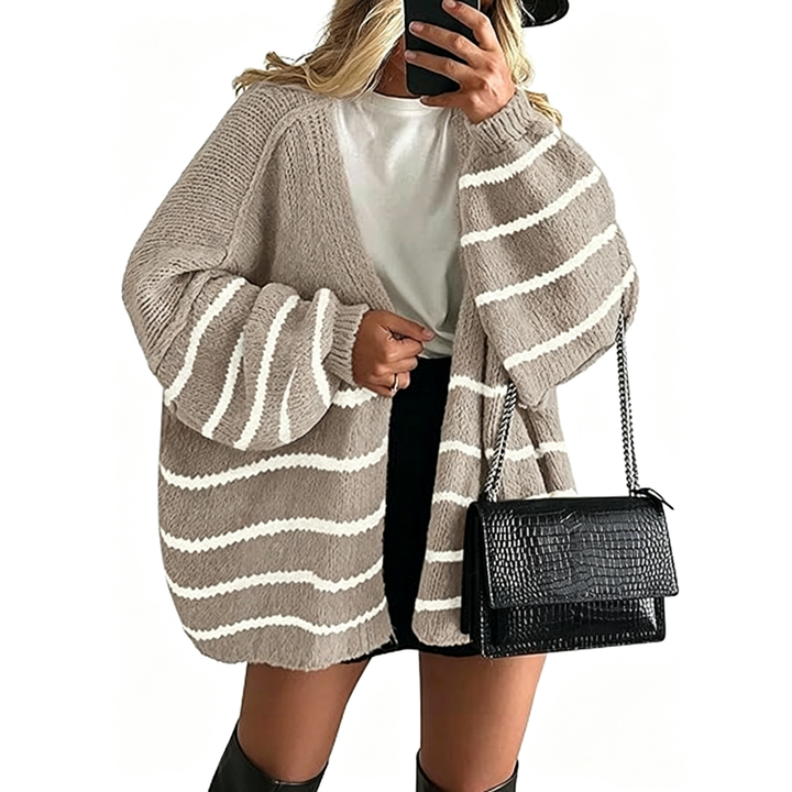 Women’s Chunky Knit Cardigan – Relaxed Fit