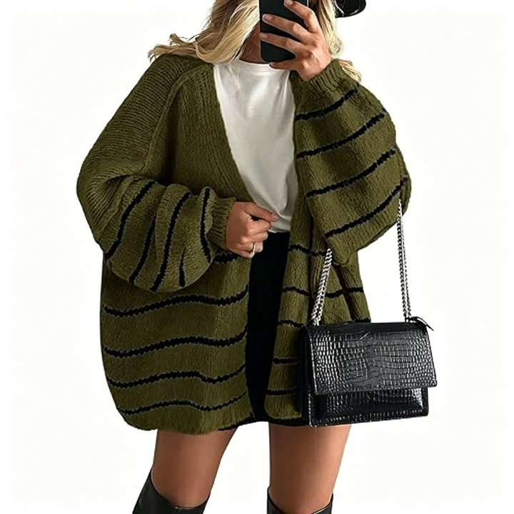 Women’s Chunky Knit Cardigan – Relaxed Fit