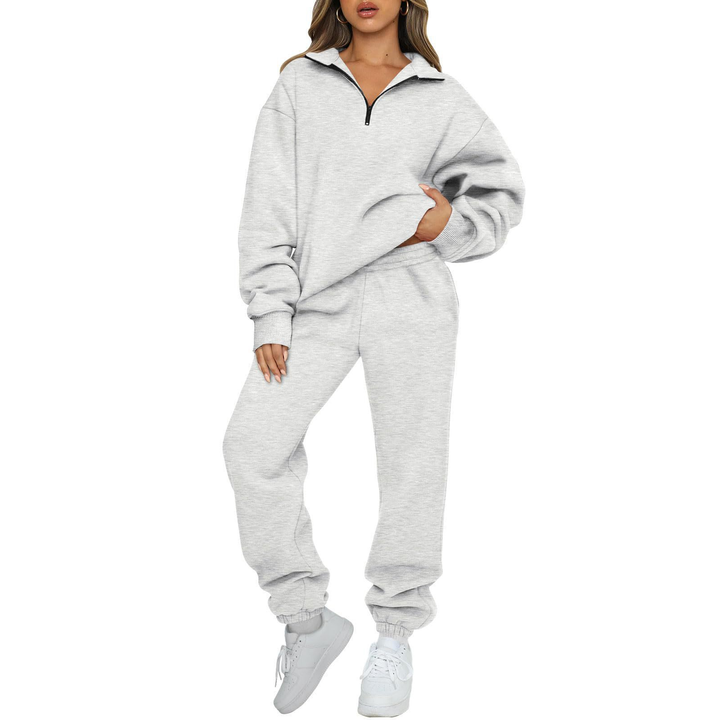 Hoodie and jogging pants tracksuit