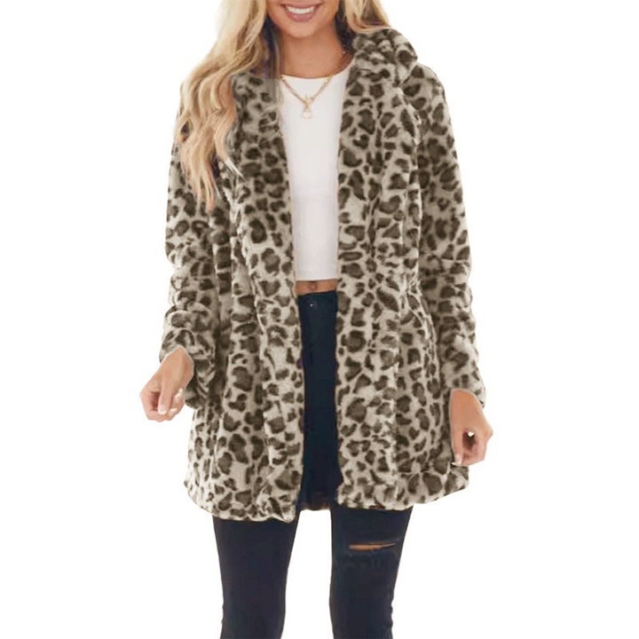 Women’s Leopard Print Faux Fur Coat – Cozy Oversized Jacket with Pockets