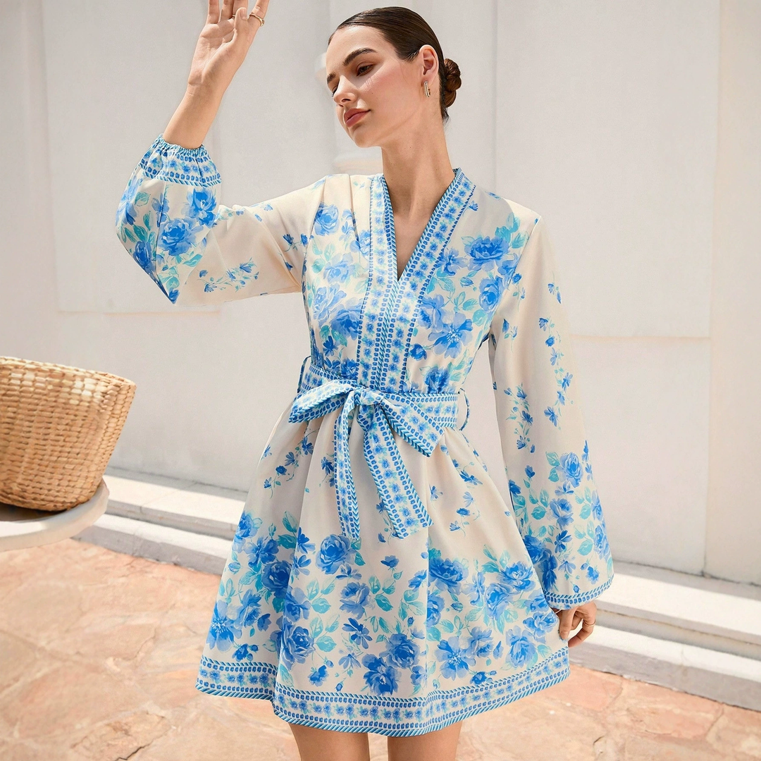 Elegant floral mini dress