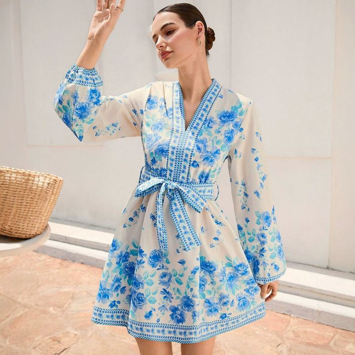 Elegant floral mini dress