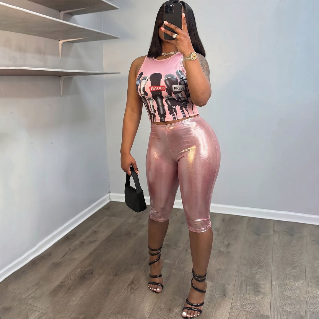 Women’s Sheer Glossy Capri Leggings – Stretch Fit