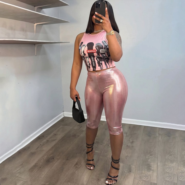 Women’s Sheer Glossy Capri Leggings – Stretch Fit