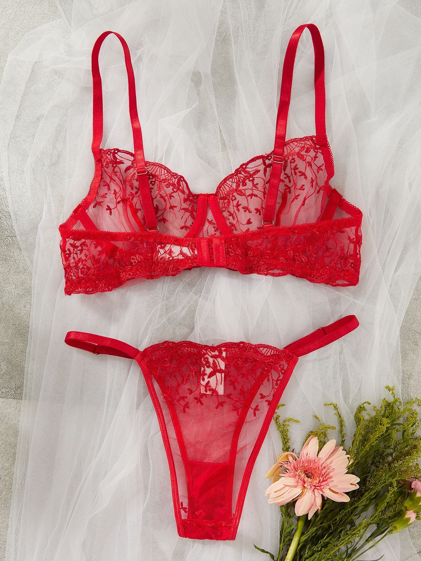 Mesh Embroidery See-Through Sexy Suit with Underwire