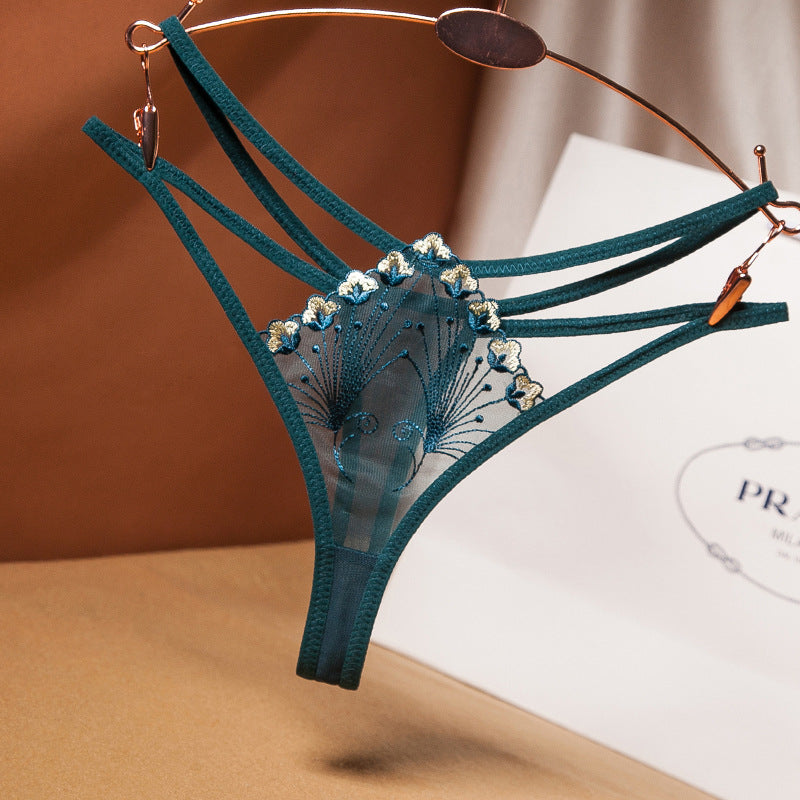Japanese embroidery perspective temptation ultra-thin thong