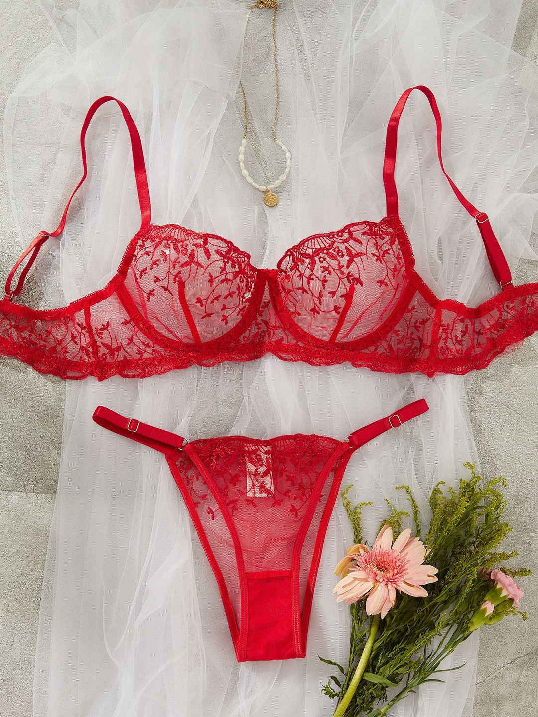 Mesh Embroidery See-Through Sexy Suit with Underwire