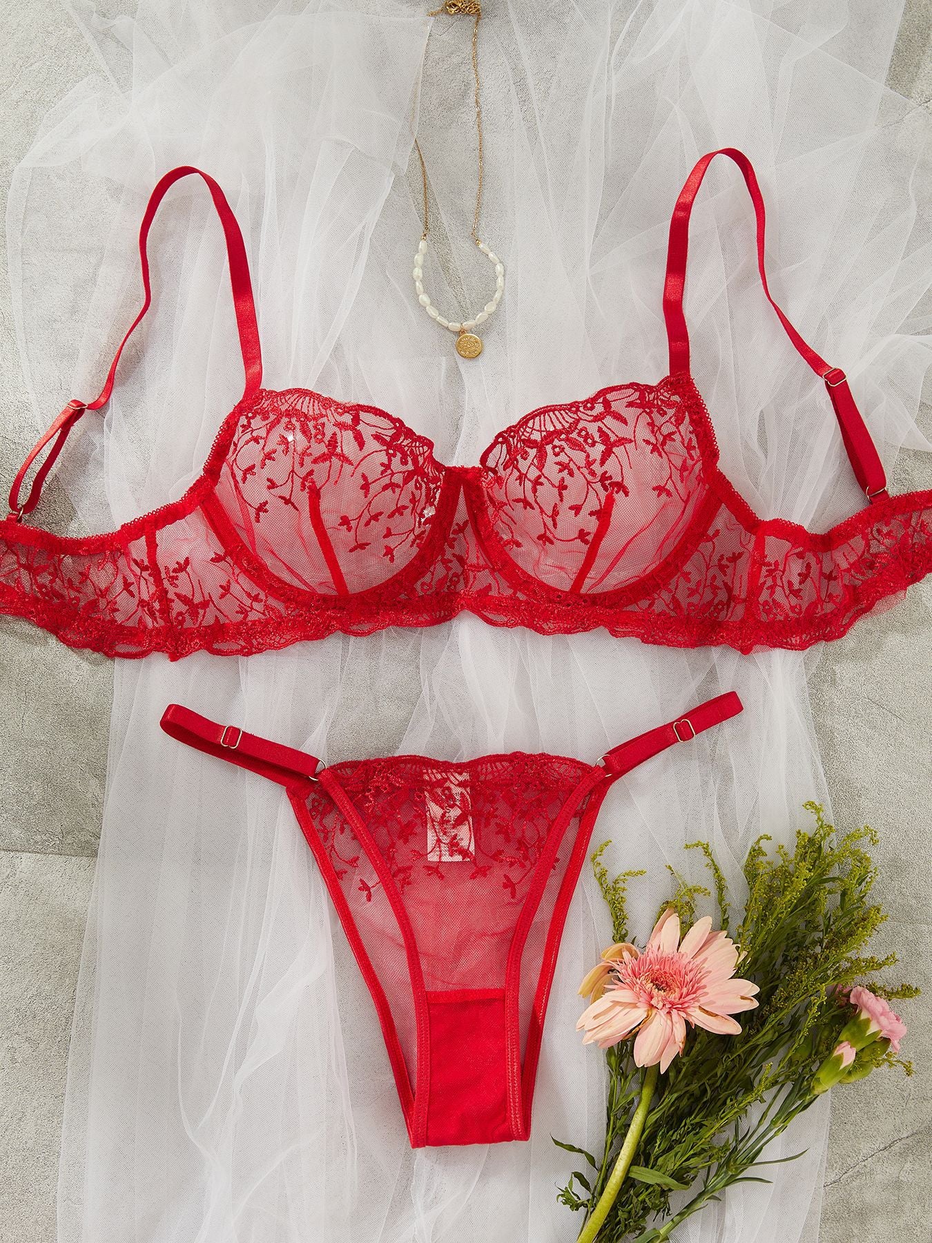 Mesh Embroidery See-Through Sexy Suit with Underwire
