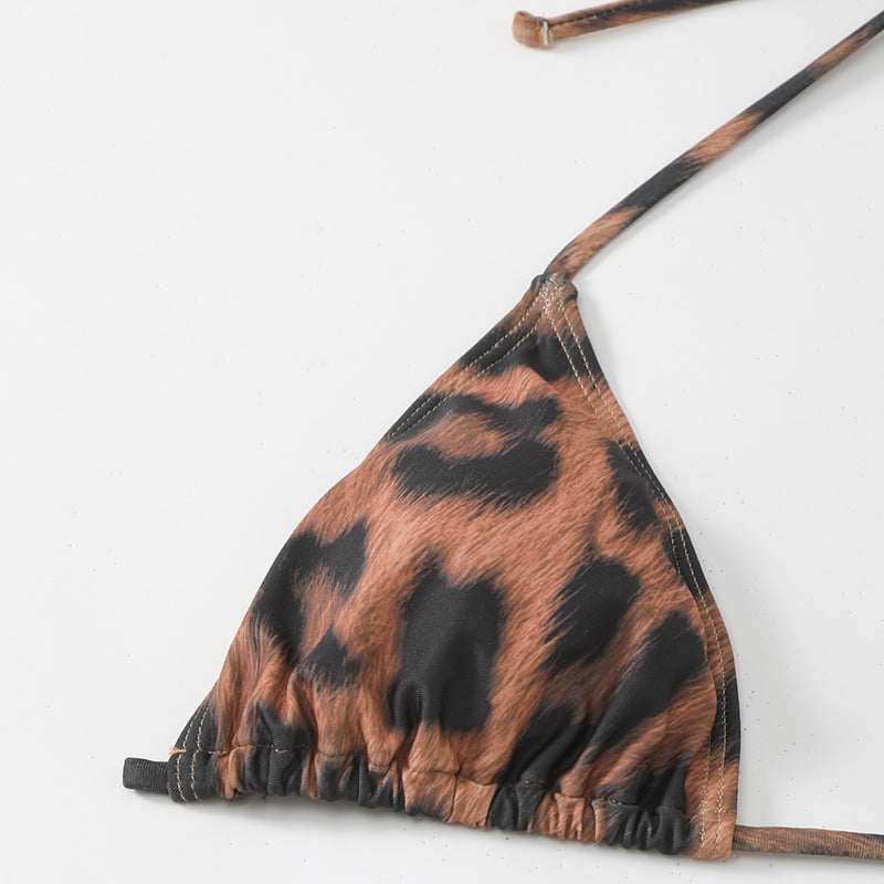 Waist-baring leopard print three-piece swimsuit