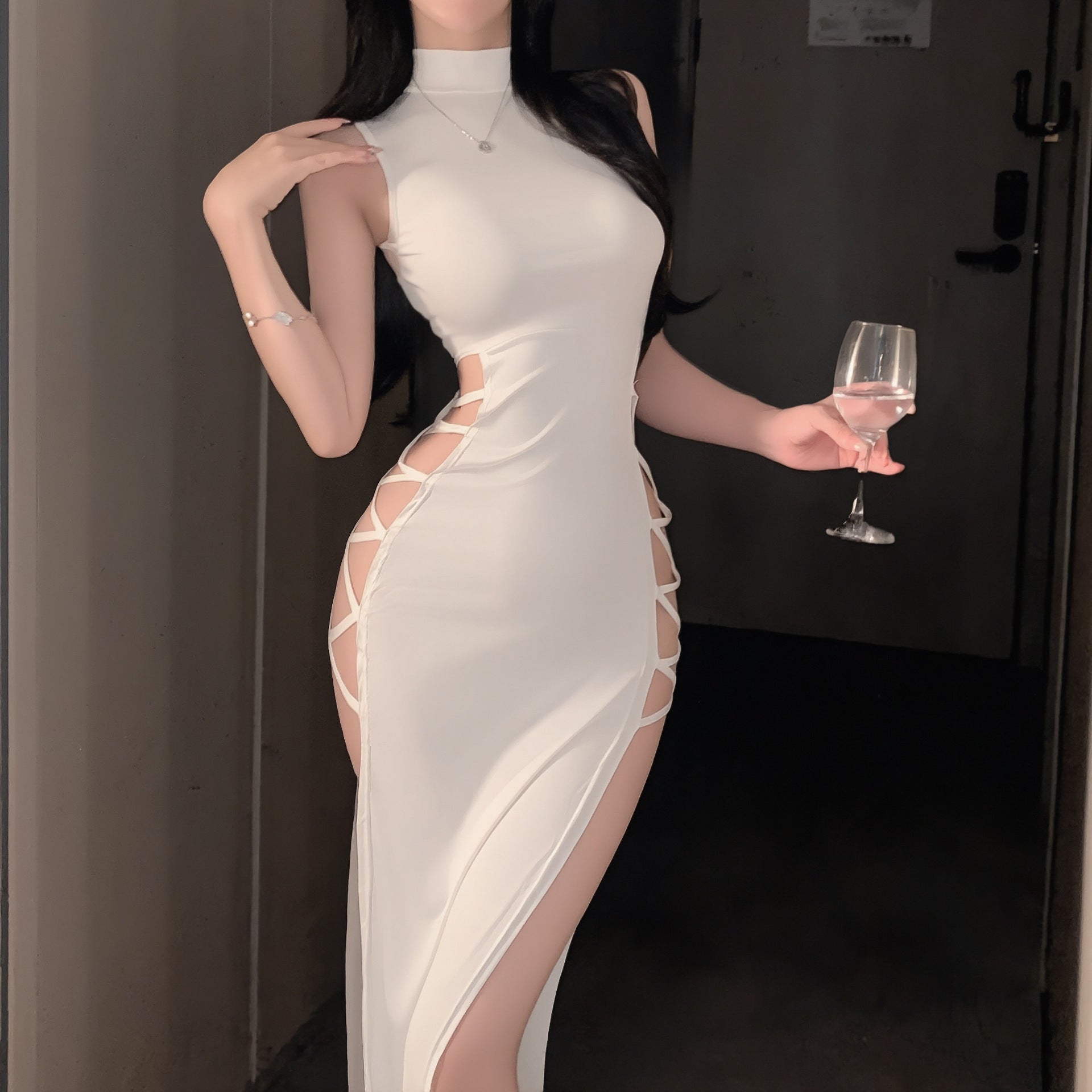 High slit hot girl hip skirt