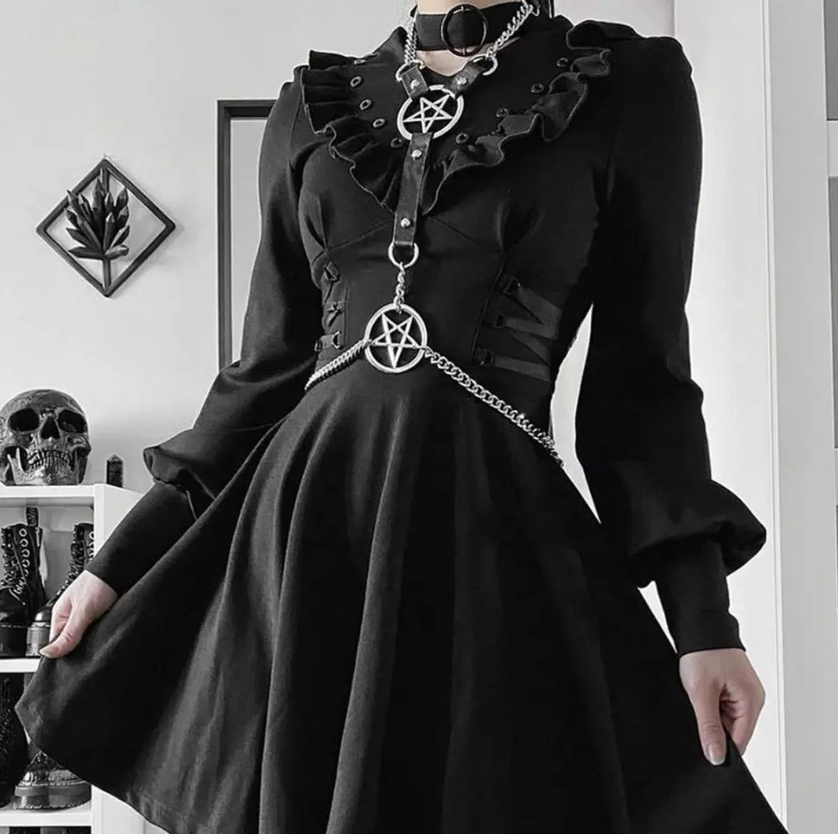 Integrated waist chain strap