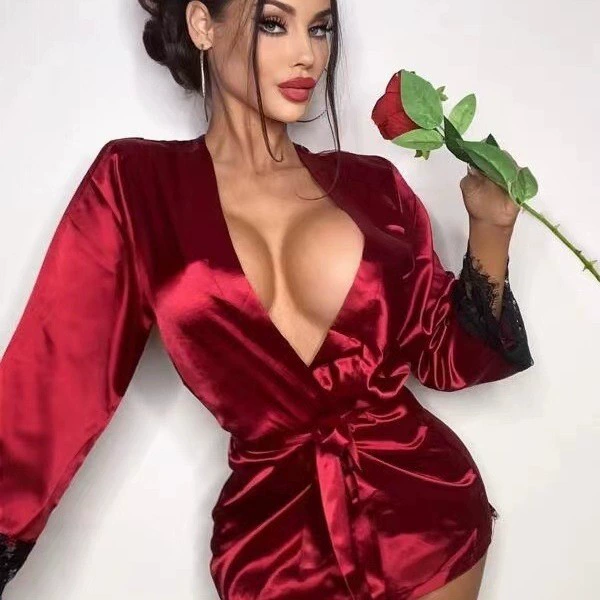 Lace-trimmed tie-front robe